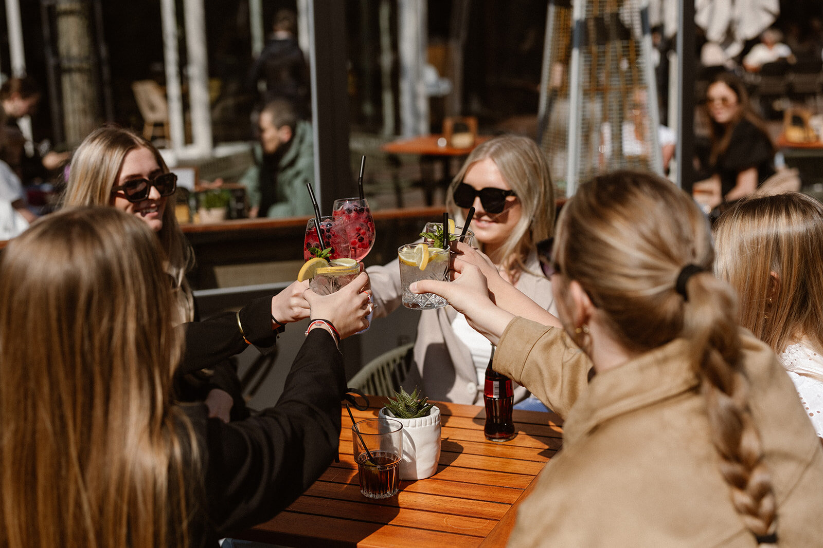 Borrel/dranken Mirell